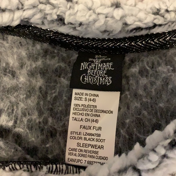 Brand new Jack Skellington Sherpa sweater - Picture 3 of 3